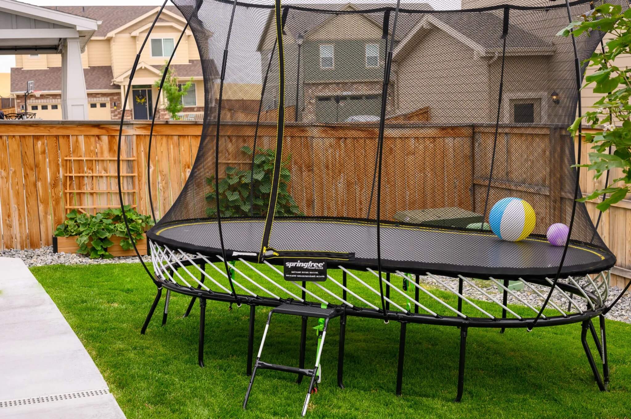 Spring free trampoline 1